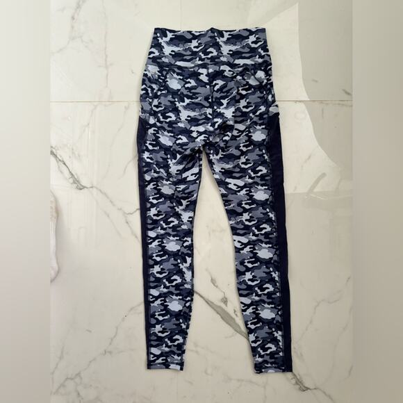 Fabletics Leggings Blue Camoflauge High Rise Compression Pocket Training Small - Picture 4 of 6